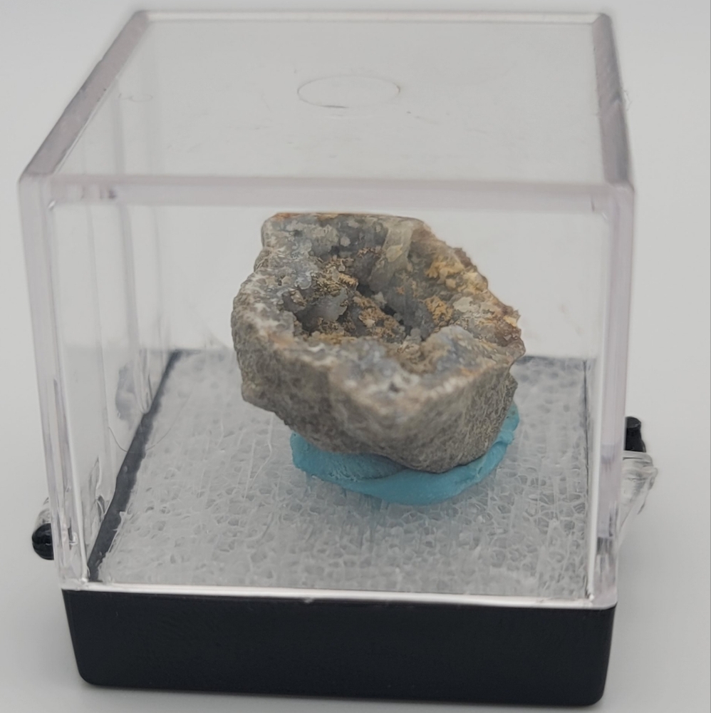 Geode from Iowa In Perky Box - Picture 5 of 6